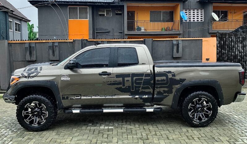 
								Naija Used 2010 Toyota Tundra full									