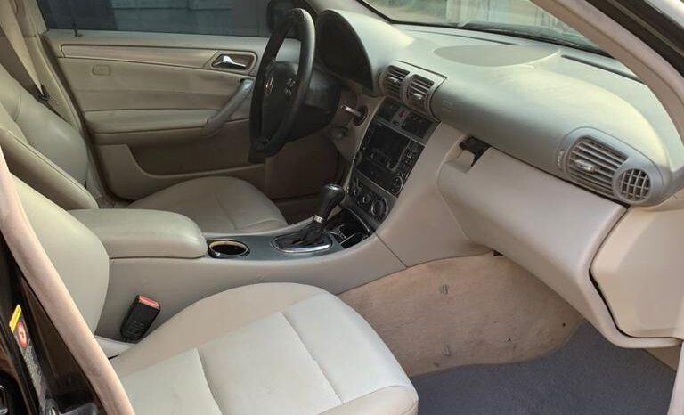 
								Naija Used 2007 Mercedes-Benz C 220 full									