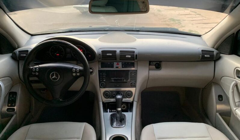 
								Naija Used 2007 Mercedes-Benz C 220 full									