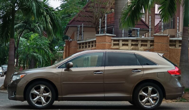 
								Naija Used 2011 Toyota Venza full									