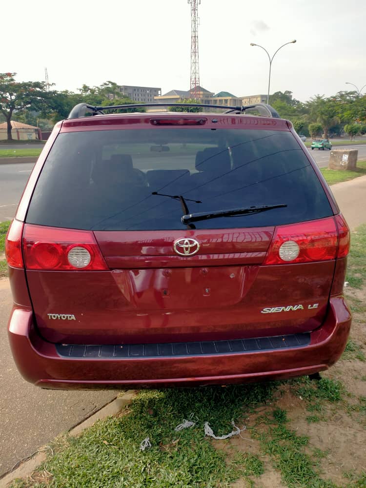 Foreign Used 2006 Toyota Sienna