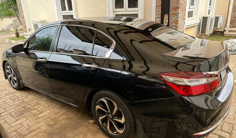 
								Naija Used 2017 Honda Accord full									