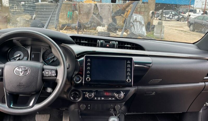 
								Naija Used 2021 Toyota Hilux full									