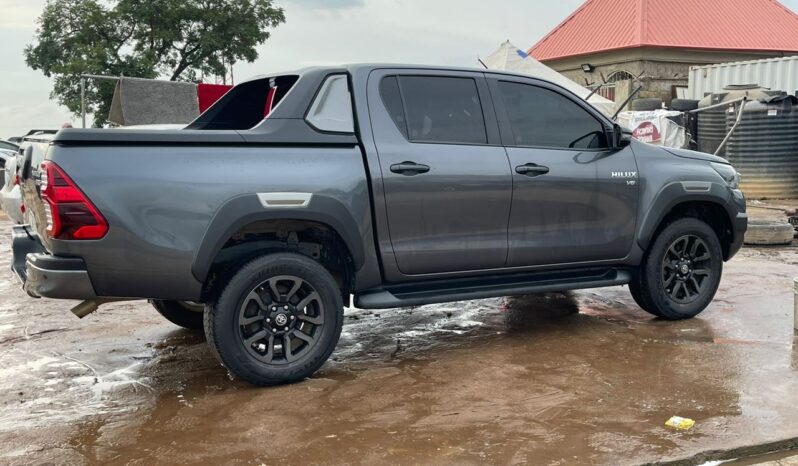 
								Naija Used 2021 Toyota Hilux full									