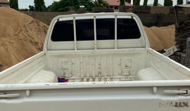 
								Naija Used 2011 Toyota Hilux full									